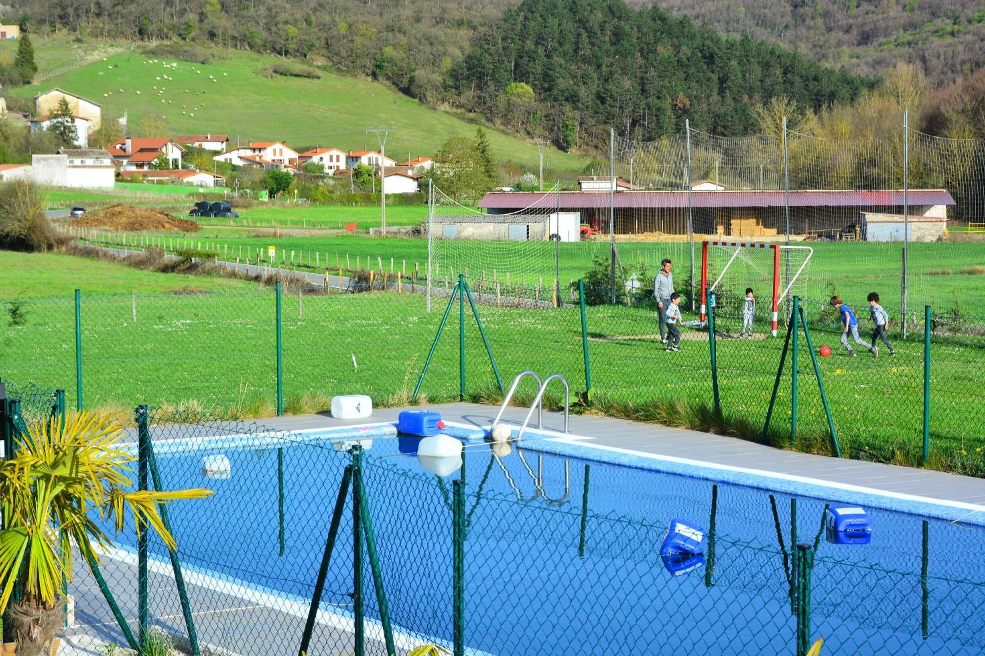 Camping Izarpe Aroztegi 外观 照片